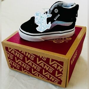 Filmore Hi Zip Sneakers - Black with Iridescent Stripe